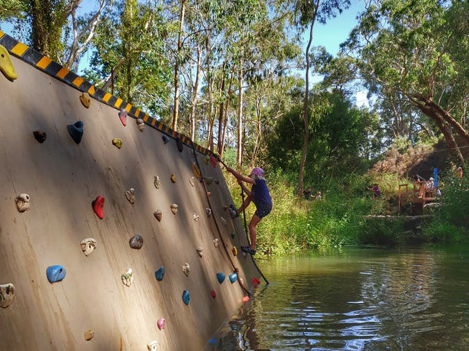 61E208123f0e7a7da29f097556213442